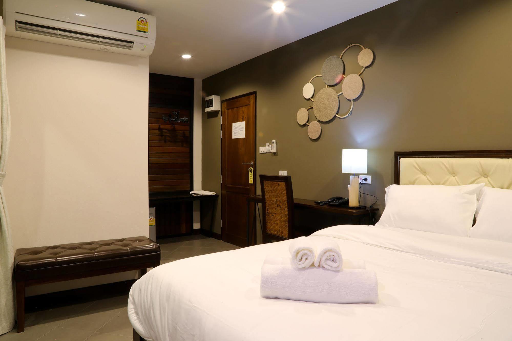 Sabai Hotel & Hostel チエンマイ エクステリア 写真