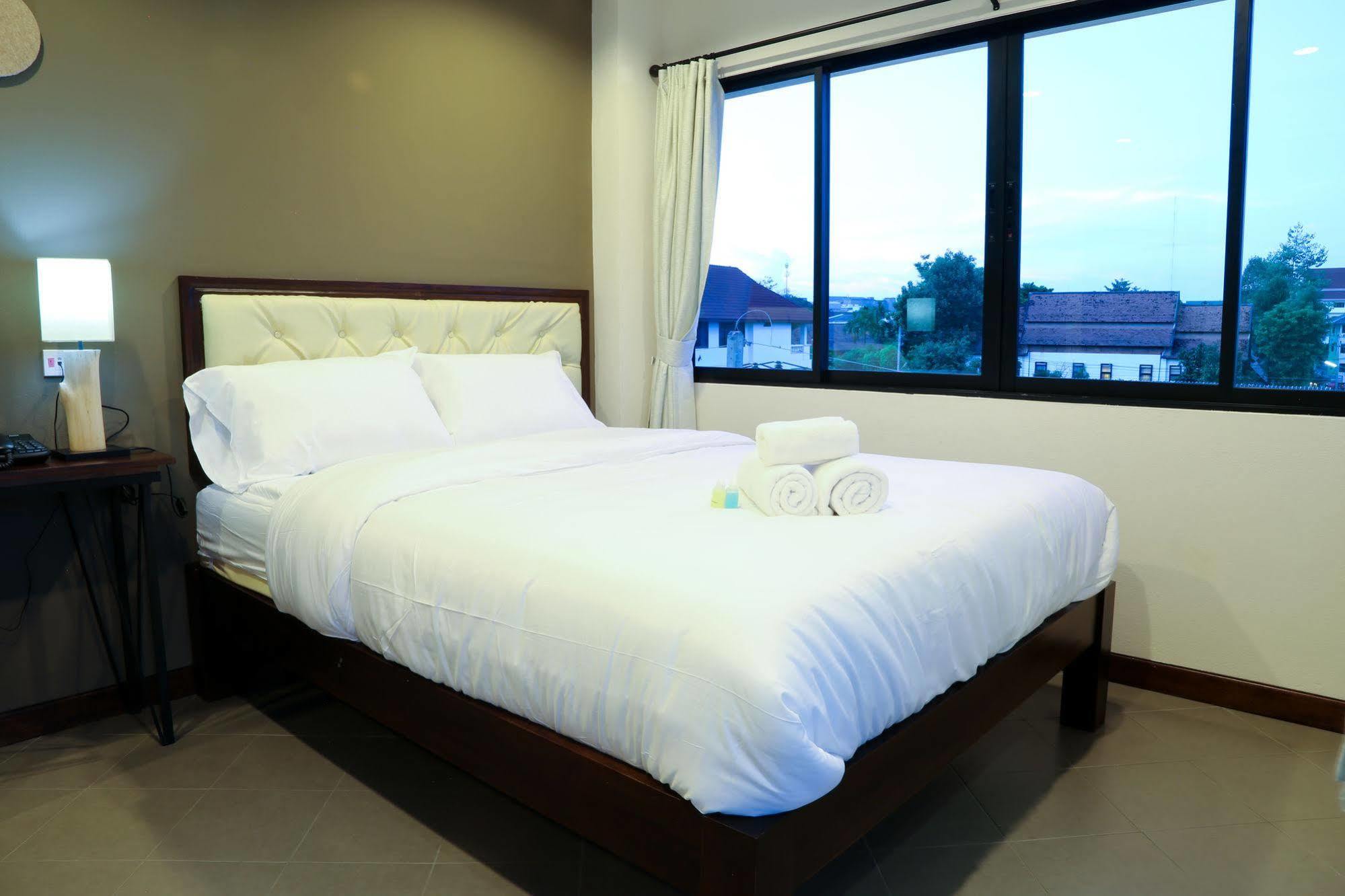 Sabai Hotel & Hostel チエンマイ エクステリア 写真
