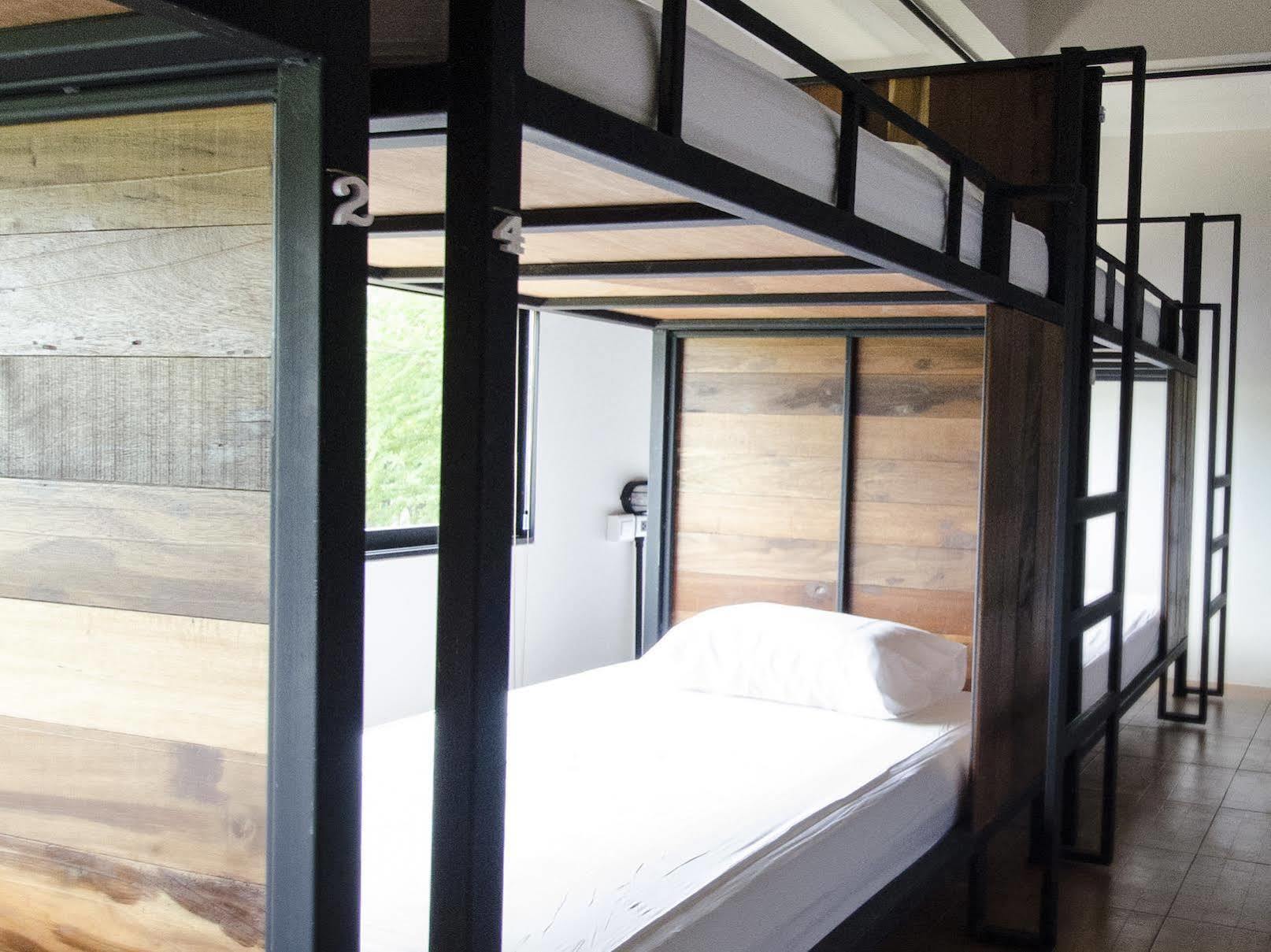 Sabai Hotel & Hostel チエンマイ エクステリア 写真